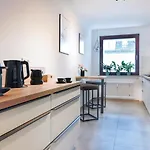 Mel&bens Modern Oak-apartments Fuer Bis Zu 12 Personen بريمين