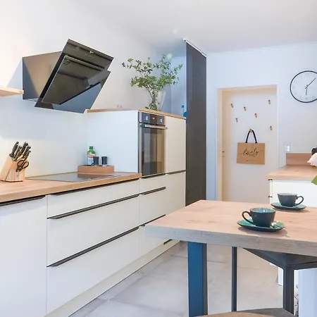 Mel&bens Modern Oak-apartments Fuer Bis Zu 12 Personen *