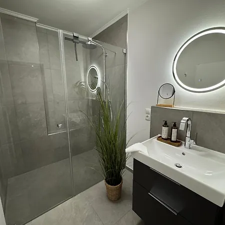 Mel&bens Modern Oak-apartments Fuer Bis Zu 12 Personen 아파트 브레멘