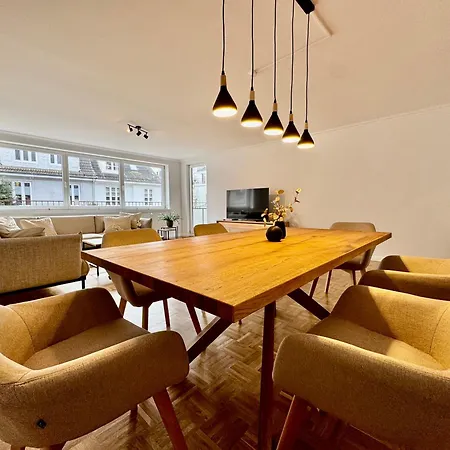 Mel&bens Modern Oak-apartments Fuer Bis Zu 12 Personen