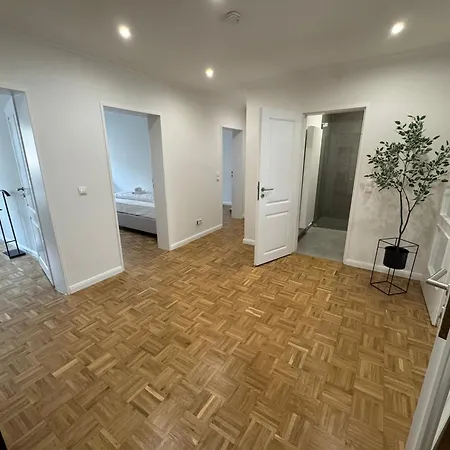 아파트 Mel&bens Modern Oak-apartments Fuer Bis Zu 12 Personen