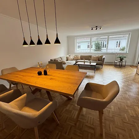 Mel&bens Modern Oak-apartments Fuer Bis Zu 12 Personen *