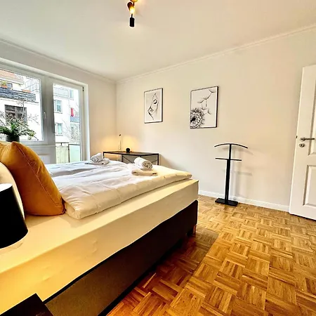Mel&bens Modern Oak-apartments Fuer Bis Zu 12 Personen 아파트 *